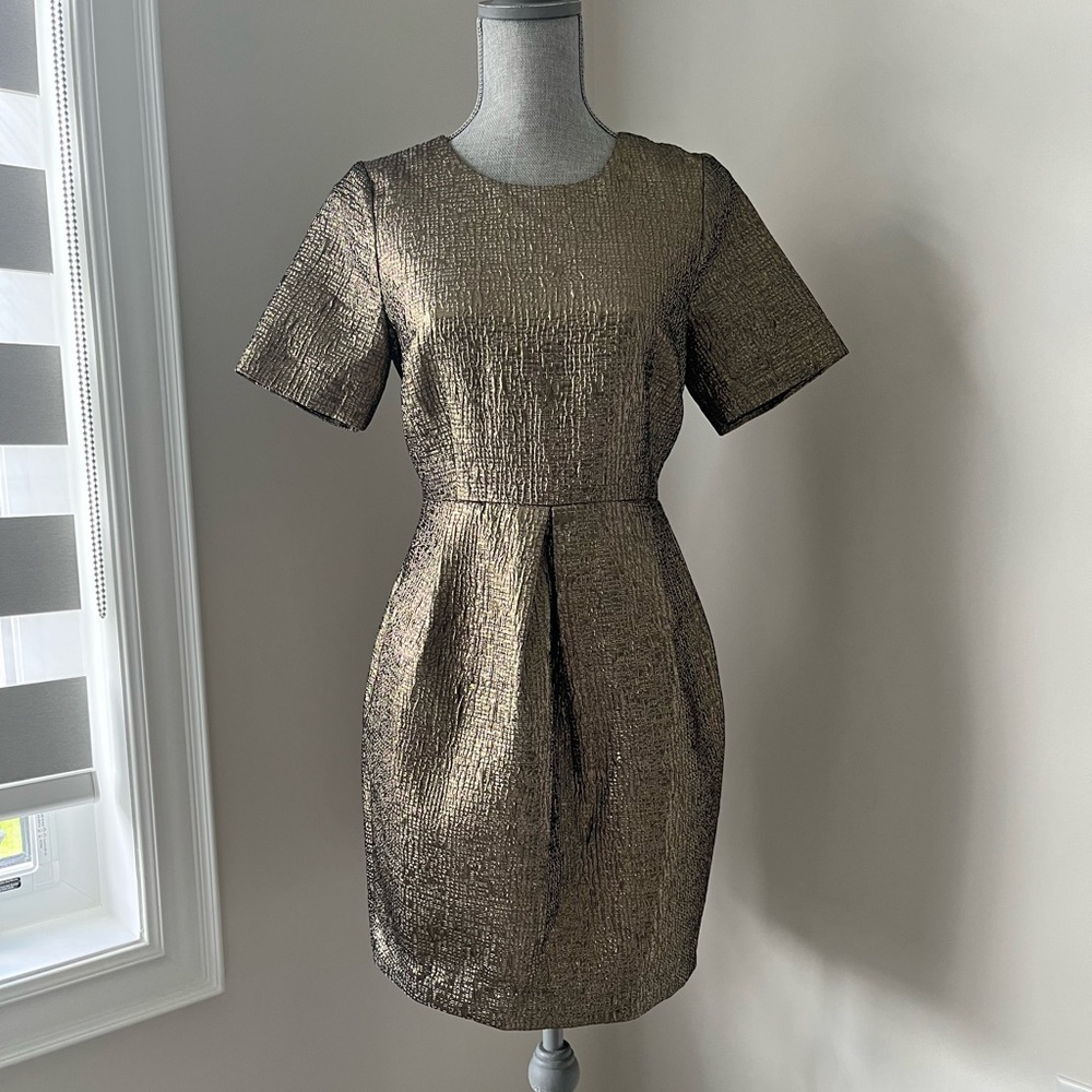 NWOT Elegant Gold Crepe dress. Monsoon Fusion Size 4
